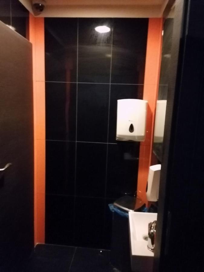 Hostel Pacific Ocean Çestohova Dış mekan fotoğraf